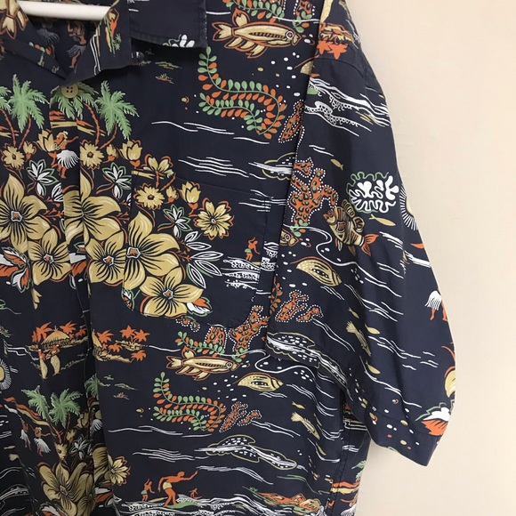 Men’s Vintage Polo Button Down - Picture 5 of 5